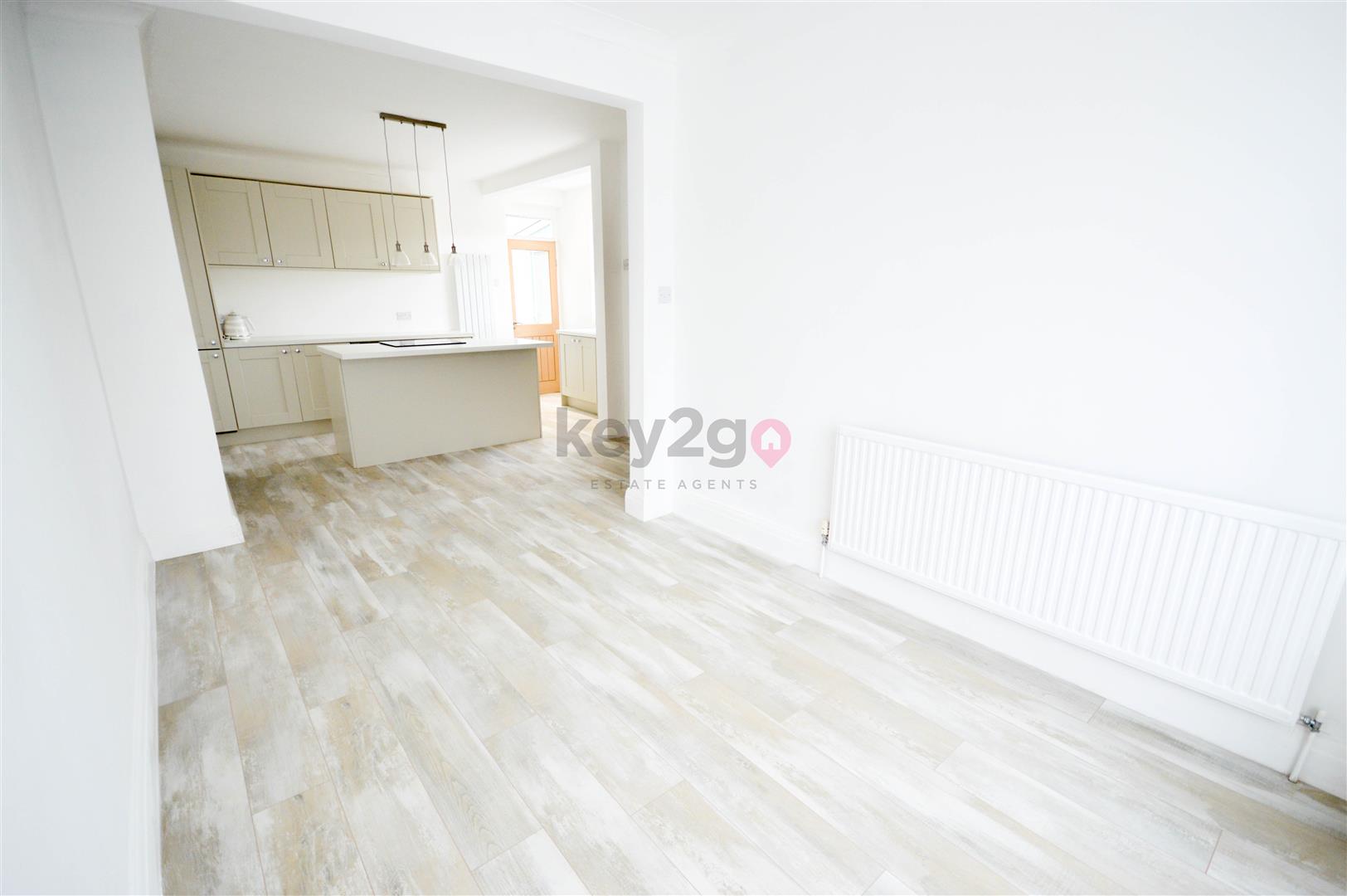 Marsh Avenue, Dronfield, S18 Key2go